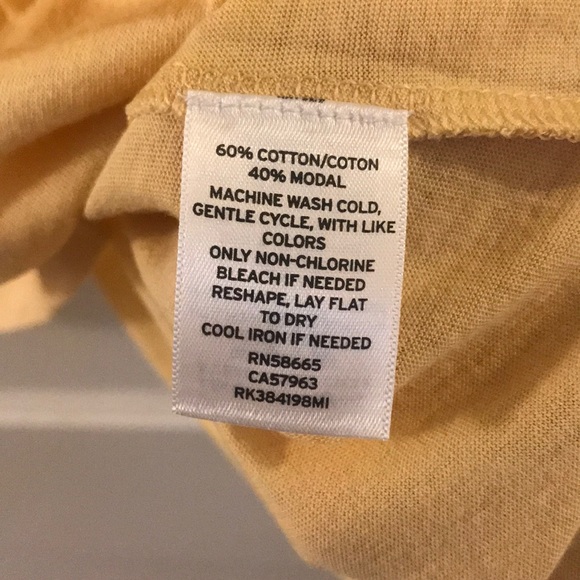 Women’s Top - Picture 4 of 4